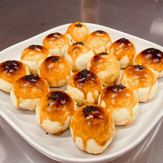 簡單幾步驟!教你經典蛋黃酥做法!