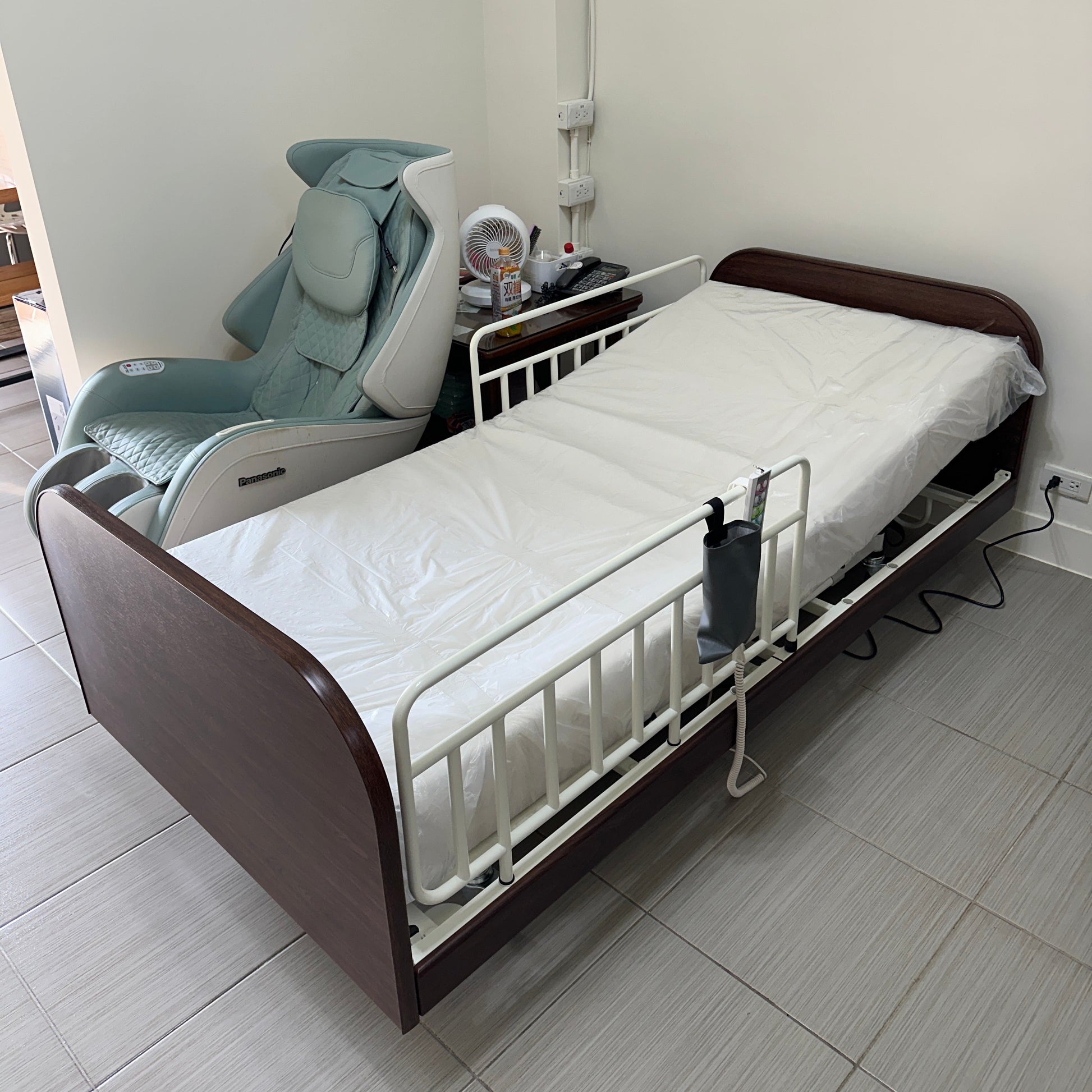 貓抓皮防水好清潔床墊、插入式護欄扶手、長照輔具